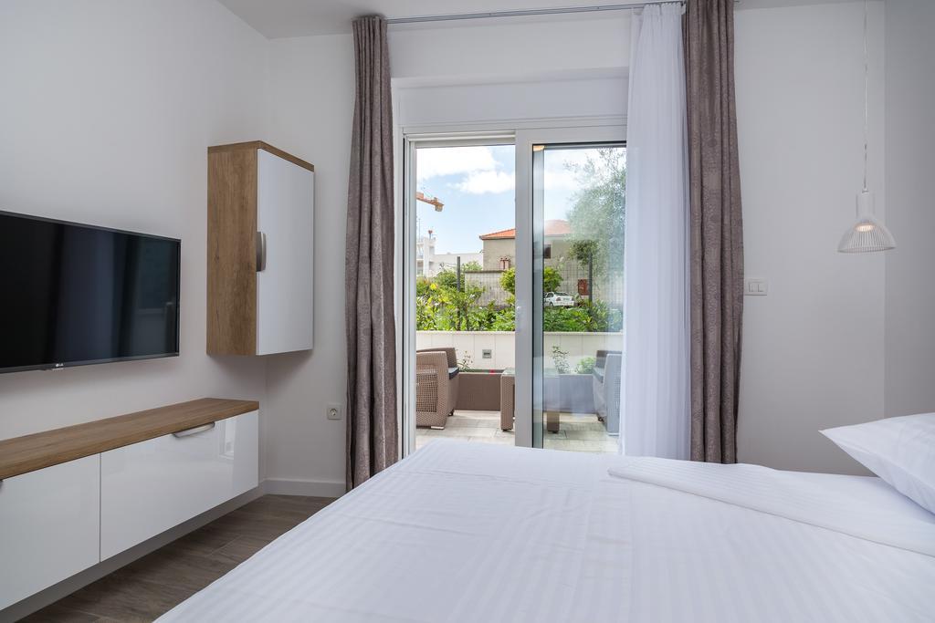 Guest House Petra Trogir Exterior photo